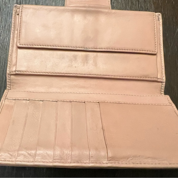 pre-loved Gucci Python Canvas GG Wallet - Picture 8 of 15